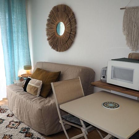 Studio, Balcon Et Acces Direct Page Динард Екстериор снимка
